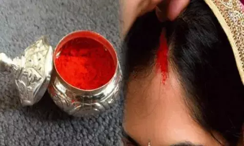 प्रेमी ने प्रेमिका की मांग में भरा सिंदूर और फिर उठाया ये खौफनाक कदम प्रेमी ने प्रेमिका की मांग में भरा सिंदूर और फिर उठाया ये खौफनाक कदम