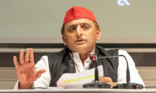 करहल विधानसभा सीट से इस्तीफा दे सकते हैं अखिलेश यादव, जानें क्या है इसके पीछे की वजह करहल विधानसभा सीट से इस्तीफा दे सकते हैं अखिलेश यादव, जानें क्या है इसके पीछे की वजह