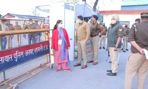 मतगणना स्थल पर पहुंचे डीएम एसपी, मतगणना का काम शुरू मतगणना स्थल पर पहुंचे डीएम एसपी, मतगणना का काम शुरू