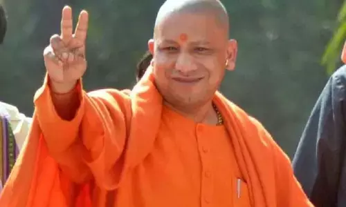 फ्री राशन देने का समय बढ़ाएगी योगी सरकार, जानें कब तक मिलेगा फायदा