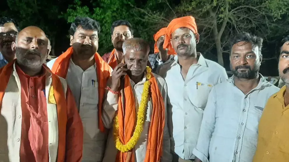 साधारण से टीचर ने बड़े दिग्गजों को पछाड़ कर पहली ही बार में बन गए विधायक साधारण से टीचर ने बड़े दिग्गजों को पछाड़ कर पहली ही बार में बन गए विधायक