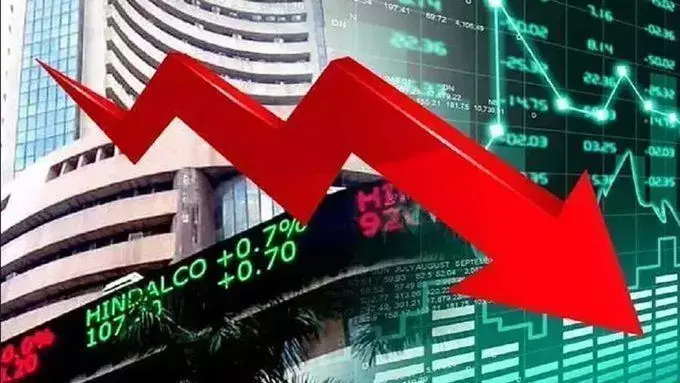 Share Market Update: शेयर बाजार में बड़ी गिरावट! 700 से ज्यादा अंक फिसला सेंसेक्स, निवेशकों के 2.7 लाख करोड़ स्वाहा Share Market Update: शेयर बाजार में बड़ी गिरावट! 700 से ज्यादा अंक फिसला सेंसेक्स, निवेशकों के 2.7 लाख करोड़ स्वाहा