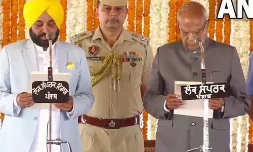 рдкрдВрдЬрд╛рдм рдХреЗ рдирдП рдореБрдЦреНрдпрдордВрддреНрд░реА рднрдЧрд╡рдВрдд рдорд╛рди рдХреЗ рд╢рдкрде рдЧреНрд░рд╣рдг рд╕реЗ рд╕рдВрдмрдВрдзрд┐рдд рдХреБрдЫ рдорд╣рддреНрд╡рдкреВрд░реНрдг рдмрд╛рддреЗрдВ,рдЬрд╛рдирд┐рдП рдЙрдиреНрд╣реЛрдВрдиреЗ рдХреНрдпрд╛ рдХрд╣рд╛ !! рдкрдВрдЬрд╛рдм рдХреЗ рдирдП рдореБрдЦреНрдпрдордВрддреНрд░реА рднрдЧрд╡рдВрдд рдорд╛рди рдХреЗ рд╢рдкрде рдЧреНрд░рд╣рдг рд╕реЗ рд╕рдВрдмрдВрдзрд┐рдд рдХреБрдЫ рдорд╣рддреНрд╡рдкреВрд░реНрдг рдмрд╛рддреЗрдВ,рдЬрд╛рдирд┐рдП рдЙрдиреНрд╣реЛрдВрдиреЗ рдХреНрдпрд╛ рдХрд╣рд╛ !!