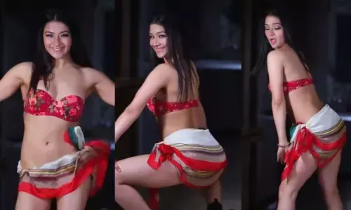Namrata Malla Sexy Video: भोजपुरी एक्ट्रेस Namrata Malla ने देसी भाभी अवतार में दिखाया बोल्ड अवतार, Video हुआ Viral Namrata Malla Sexy Video: भोजपुरी एक्ट्रेस Namrata Malla ने देसी भाभी अवतार में दिखाया बोल्ड अवतार, Video हुआ Viral