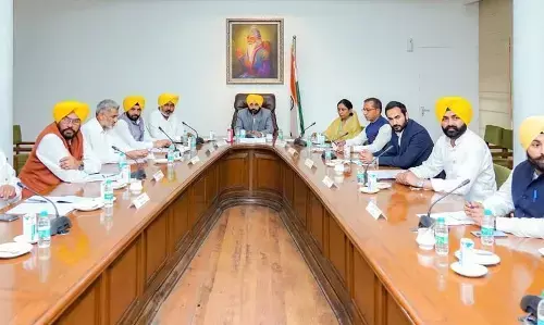 CM भगवंत का पंजाब के युवाओं को तोहफा, 25 हजार पदों पर होगी भर्ती, पहली कैबिनेट बैठक में लगी मुहर