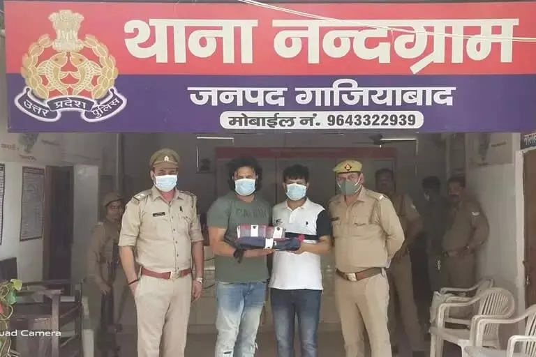 गाजियाबाद मे 100 करोड़ रुपये की ठगी का मामला, पूरे परिवार ने मिलकर 11 वीं फ्लोर तक बनी बिल्डिंग को 16 फ्लोर तक बेच दिया