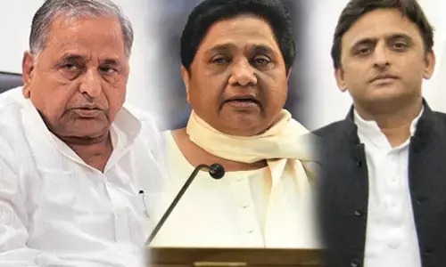 मायावती ने मुलायम-अखिलेश पर कसा तंज, 5 साल पुरानी बात भी दिलाई याद मायावती ने मुलायम-अखिलेश पर कसा तंज, 5 साल पुरानी बात भी दिलाई याद