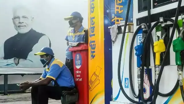 Petrol Diesel Price Today: पेट्रोल-डीजल 19 रुपये तक और महंगे होंगे, जल्द थमने वाली नहीं है बढ़ोतरी