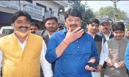 राजाभैया के करीबी को MPMLA कोर्ट ने सुनाई सात साल की सजा, दस हजार जुर्माना भी राजाभैया के करीबी को MPMLA कोर्ट ने सुनाई सात साल की सजा, दस हजार जुर्माना भी