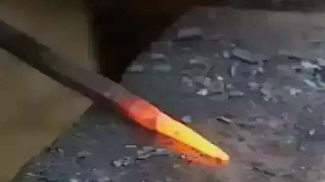 बिहार के नाबालिग लड़के के साथ राजस्थान में बर्बरता, खाना मांगने पर गर्म लोहे से दागा बिहार के नाबालिग लड़के के साथ राजस्थान में बर्बरता, खाना मांगने पर गर्म लोहे से दागा