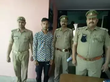 दरोगा से छीन लिया था मोबाइल फोन,अब हुई गिरफ्तारी