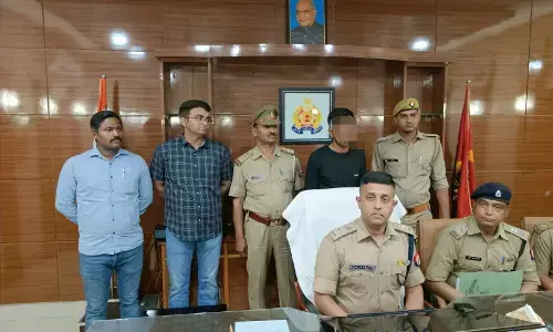 Kasganj Crime News: рд▓рд╛рд▓рдЪ рдореЗрдВ рдЖрдХрд░ рджреЛрд╕реНрдд рдиреЗ рджреЛрд╕реНрдд рдХреА рдорд╛рдБ рдХреА рд╣рддреНрдпрд╛ Kasganj Crime News: рд▓рд╛рд▓рдЪ рдореЗрдВ рдЖрдХрд░ рджреЛрд╕реНрдд рдиреЗ рджреЛрд╕реНрдд рдХреА рдорд╛рдБ рдХреА рд╣рддреНрдпрд╛