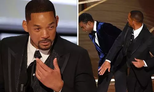 Will Smith apologises to Chris Rock : ऑस्कर के स्टेज पर थप्पड़ को लेकर विल स्मिथ ने क्रिस रॉक इ मांगी माफ़ी Will Smith apologises to Chris Rock : ऑस्कर के स्टेज पर थप्पड़ को लेकर विल स्मिथ ने क्रिस रॉक इ मांगी माफ़ी