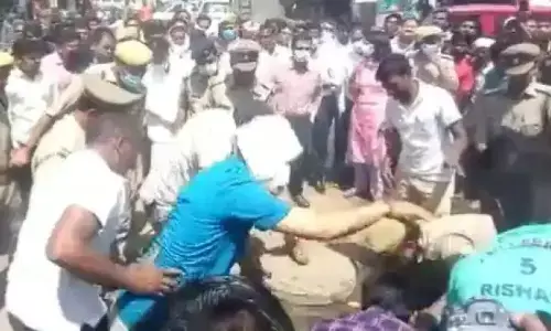 Two laborers died during cleaning sewer line,