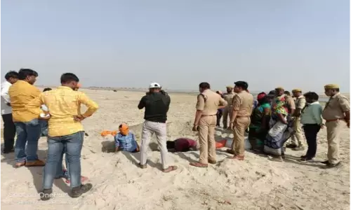 kabra khod kar nikala gaya girl ka dead body kabra khod kar nikala gaya girl ka dead body