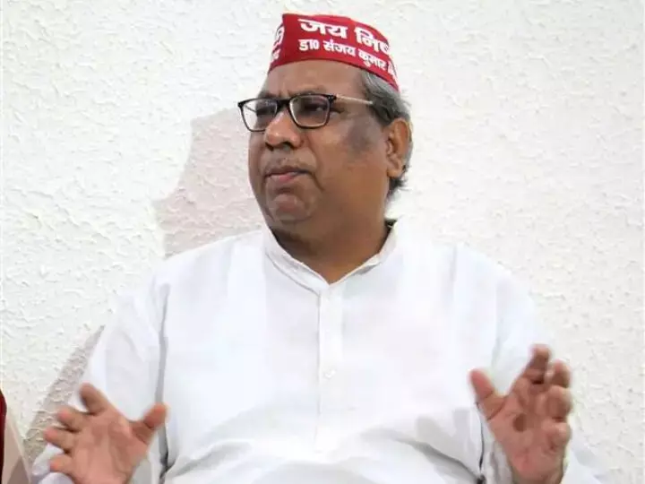 Nishad Party President and Fisheries Minister Sanjay Nishad: मंत्री संजय निषाद के इस बयान से मचा अधिकारियों मे हड़कंप Nishad Party President and Fisheries Minister Sanjay Nishad: मंत्री संजय निषाद के इस बयान से मचा अधिकारियों मे हड़कंप
