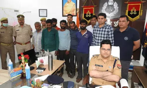 सहारनपुर पुलिस ने हीरो बाईक के शोरूम में चोरी की घटना का किया खुलासा , 6 अभियुक्त लूटे हुए सामान समेत गिरफ्तार सहारनपुर पुलिस ने हीरो बाईक के शोरूम में चोरी की घटना का किया खुलासा , 6 अभियुक्त लूटे हुए सामान समेत गिरफ्तार