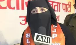 निदा खान को मिली धमकी, तीन तलाक पर की थी आवाज बुलंद