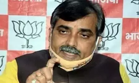 बाहर से लौटे मजदूरों को बिहार में ही मिलेगा काम, जानिए कैसे? बाहर से लौटे मजदूरों को बिहार में ही मिलेगा काम, जानिए कैसे?