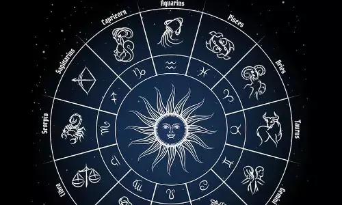 Monthly Horoscope April 2022 मासिक राशिफल अप्रैल 2022 : हिंदू नव वर्ष का पहला महीना आपके लिए कैसा रहेगा, देखे