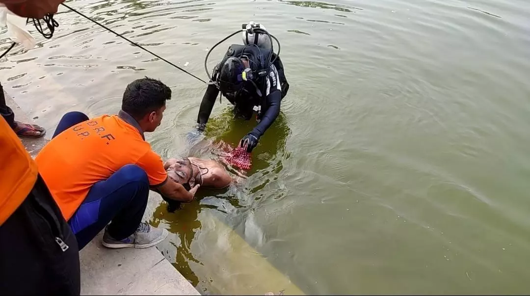 सूरजकुंड पोखरे में युवक डूबा। सूरजकुंड पोखरे में युवक डूबा।