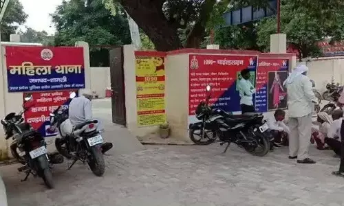 एसपी शामली ने 8 महिला पुलिसकर्मियों के किए ट्रांसफर एसपी शामली ने 8 महिला पुलिसकर्मियों के किए ट्रांसफर