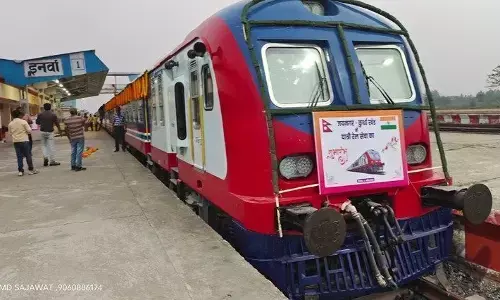 India Nepal Maitree Train : 8 साल बाद जयनगर-जनकपुर के बीच ट्रेन सेवा की शुरूआत आज से, INDIA और NEPAL के पीएम दिखाएंगे हरी झंडी India Nepal Maitree Train : 8 साल बाद जयनगर-जनकपुर के बीच ट्रेन सेवा की शुरूआत आज से, INDIA और NEPAL के पीएम दिखाएंगे हरी झंडी