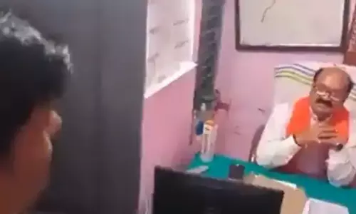 बीजेपी विधायक ने थानेदार की कुर्सी पर बैठकर लगाई क्लास,