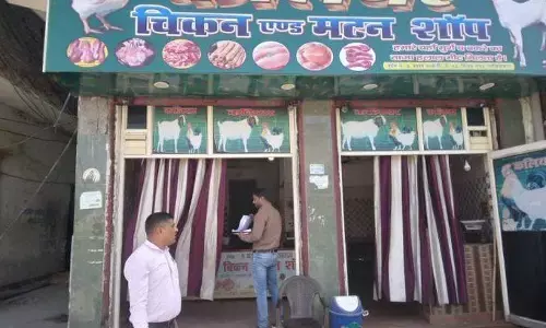 गाजियाबाद में मीट शॉप और नॉनवेज होटल 9 दिन बंद, पहली बार ऐसा लिखित आदेश जारी हुआ, FSO बोले- मीट दिखा तो बुलडोजर चलवा दूंगा गाजियाबाद में मीट शॉप और नॉनवेज होटल 9 दिन बंद, पहली बार ऐसा लिखित आदेश जारी हुआ, FSO बोले- मीट दिखा तो बुलडोजर चलवा दूंगा