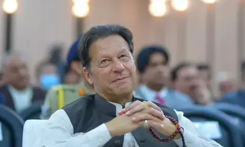 Pakistan Political Crisis : इमरान खान की अनुशंसा पर राष्‍ट्रपति ने भंग की नेशनल असेंबली, संसद पर विपक्ष का कब्जा