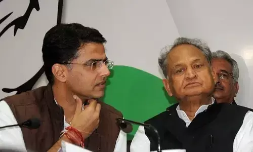 Rajsthan News : अशोक गहलोत ने फिर फंसा दिया सचिन पायलट पर ये पेंच Rajsthan News : अशोक गहलोत ने फिर फंसा दिया सचिन पायलट पर ये पेंच