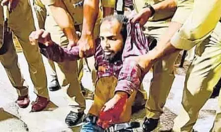 गोरखनाथ मंदिर में हमला करने वाले आरोपी मुर्तजा को भेजा गया 14 दिन की न्यायिक में