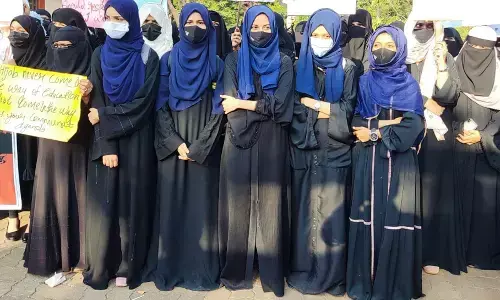 Hijab vs Shaheen Bagh Movement: हिजाब बनाम शाहीनबाग़ आन्दोलन Hijab vs Shaheen Bagh Movement: हिजाब बनाम शाहीनबाग़ आन्दोलन