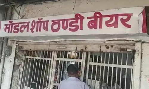 Ghaziabad Liquor News: गाज़ियाबाद में शराब के शौकीन एक साल में 1400 करोड़ रुपये से अधिक की शराब गटक गए