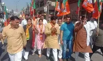 बीजेपी के 42वां स्थापना दिवस पर शामली में निकाली गई प्रभात फेरी बीजेपी के 42वां स्थापना दिवस पर शामली में निकाली गई प्रभात फेरी