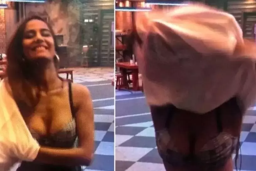 Poonam Pandey Sexy Video: पूनम पांडे ने प्रशंसकों से किया अपना वादा निभाया, हुई टॉपलेस Poonam Pandey Sexy Video: पूनम पांडे ने प्रशंसकों से किया अपना वादा निभाया, हुई टॉपलेस
