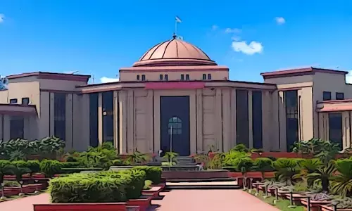 मेरी पत्नी जींस-टॉप पहनती है, बच्चे की कस्टडी पर पति ने दिया अजीब तर्क; हाई कोर्ट ने दिया ये जवाब मेरी पत्नी जींस-टॉप पहनती है, बच्चे की कस्टडी पर पति ने दिया अजीब तर्क; हाई कोर्ट ने दिया ये जवाब