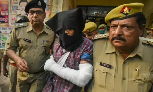 आतंकी गतिविधियों में शामिल था मुर्ताजा, लगा UAPA एक्ट, 14 दिन के लिए भेजा जेल आतंकी गतिविधियों में शामिल था मुर्ताजा, लगा UAPA एक्ट, 14 दिन के लिए भेजा जेल