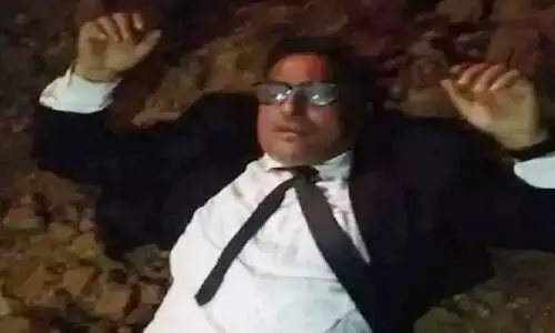рд╕реБрд▓реНрддрд╛рдирдкреБрд░ рдХреЗ ADJ рд╕рд╕реНрдкреЗрдВрдб, рдкреБрд╢реНрддреИрдиреА рдЬрдореАрди рдмрдЪрд╛рдиреЗ рдХреЗ рд▓рд┐рдП рд▓реЗрдЯреЗ рдереЗ рдкреНрд░рд╢рд╛рд╕рди рдХреА JCB рдХреЗ рд╕рд╛рдордиреЗ рд╕реБрд▓реНрддрд╛рдирдкреБрд░ рдХреЗ ADJ рд╕рд╕реНрдкреЗрдВрдб, рдкреБрд╢реНрддреИрдиреА рдЬрдореАрди рдмрдЪрд╛рдиреЗ рдХреЗ рд▓рд┐рдП рд▓реЗрдЯреЗ рдереЗ рдкреНрд░рд╢рд╛рд╕рди рдХреА JCB рдХреЗ рд╕рд╛рдордиреЗ