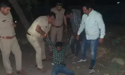 यूपी में टॉय गन वाले बदमाश से पुलिस की मुठभेड़, करता था मिर्ची पाउडर का प्रयोग