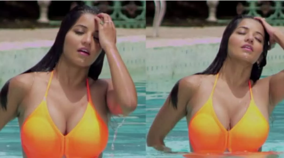 Monalisa Sexy Video:  एक्ट्रेस Monalisa ने सेक्सी कपड़ों में बिखेरा जलवा, Hot Photos हुई Viral