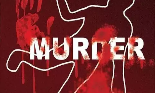 एकतरफा प्यार में पागल पत्नी ने खौफनाक तरीके से पति को मार डाला एकतरफा प्यार में पागल पत्नी ने खौफनाक तरीके से पति को मार डाला