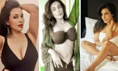 Flora Saini Sexy Video: गंदी बात एक्ट्रेस Flora Saini की ये सेमी-न्यूड फोटोज उड़ा रही है फैंस के होश Flora Saini Sexy Video: गंदी बात एक्ट्रेस Flora Saini की ये सेमी-न्यूड फोटोज उड़ा रही है फैंस के होश