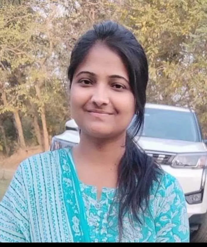 बेटी ने एक्साइज इंस्पेक्टर के पद पर चयनित होकर बढ़ाया जिले का मान बेटी ने एक्साइज इंस्पेक्टर के पद पर चयनित होकर बढ़ाया जिले का मान