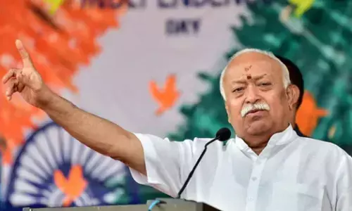 संघ प्रमुख मोहन भागवत बोले- 15 साल में देश फिर से बनेगा अखंड भारत, रास्ते में जो आएंगे वह मिट जाएंगे संघ प्रमुख मोहन भागवत बोले- 15 साल में देश फिर से बनेगा अखंड भारत, रास्ते में जो आएंगे वह मिट जाएंगे