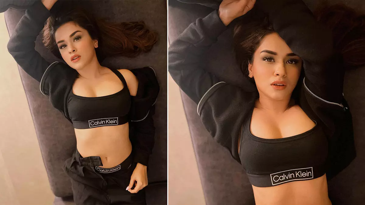 Avneet Kaur Sexy Video: एक्ट्रेस Avneet Kaur ने सेक्सी Photos से इंस्टाग्राम पर मचाई सनसनी, Hotness देखकर मचला फैंस के दिल