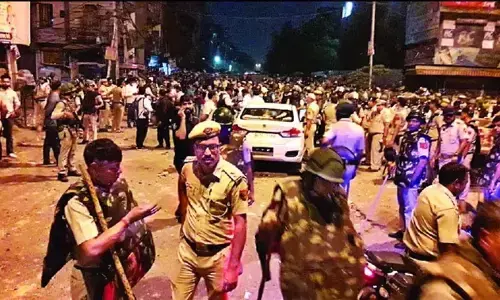 जहांगीरपुरी हिंसा: गोली चलाने वाला आरोपी गिरफ्तार, पिस्टल भी बरामद जहांगीरपुरी हिंसा: गोली चलाने वाला आरोपी गिरफ्तार, पिस्टल भी बरामद