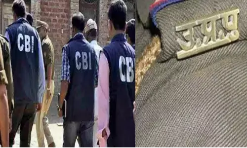 बाप जेल में, बेटों को CBI और पुलिस ढूंढ रही, आखिर कौन है ये शख्स? बाप जेल में, बेटों को CBI और पुलिस ढूंढ रही, आखिर कौन है ये शख्स?