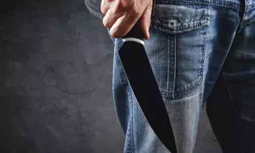पढ़ाई में खलल पड़ने पर देवर को इतना गुस्सा आया कि भाभी को मार डाला पढ़ाई में खलल पड़ने पर देवर को इतना गुस्सा आया कि भाभी को मार डाला