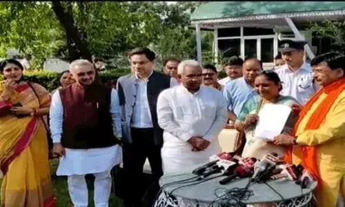 CM धामी के लिए रास्ता साफ, गहतौडी ने चंपावत विधानसभा सीट से दिया इस्तीफा CM धामी के लिए रास्ता साफ, गहतौडी ने चंपावत विधानसभा सीट से दिया इस्तीफा